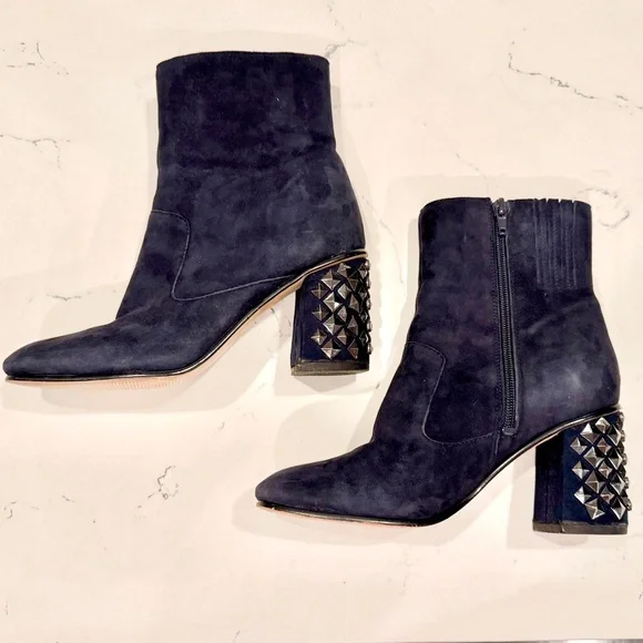 Guess Women's Blue Suede Stud Heeled Ankle Boots NWOT - Picture 8 of 12